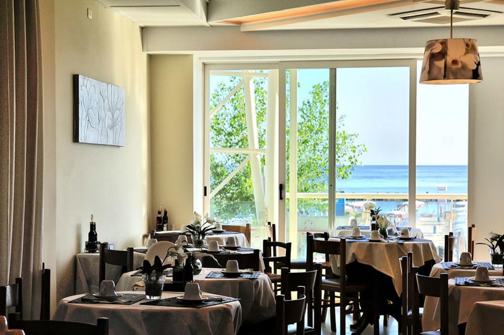 Thea 3* Gabicce Mare